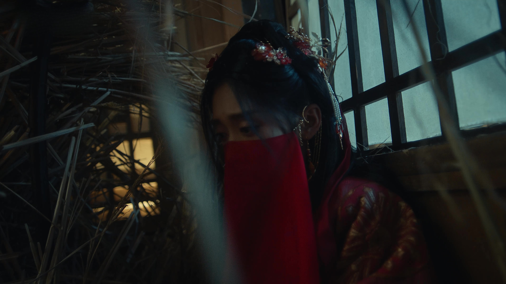 待嫁新娘藏身破庙